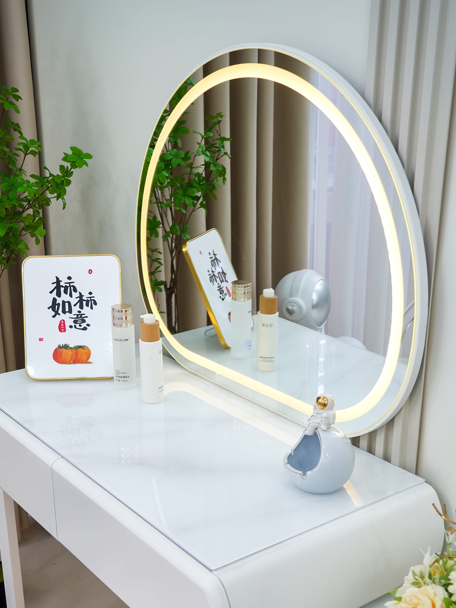 Masă de machiaj Round MDF cu oglindă LED și sertare iluminate 140x40x136 cm